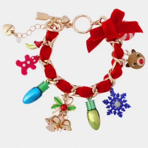 Betsey Johnson Santa Baby Holiday Charm Bracelet NWT